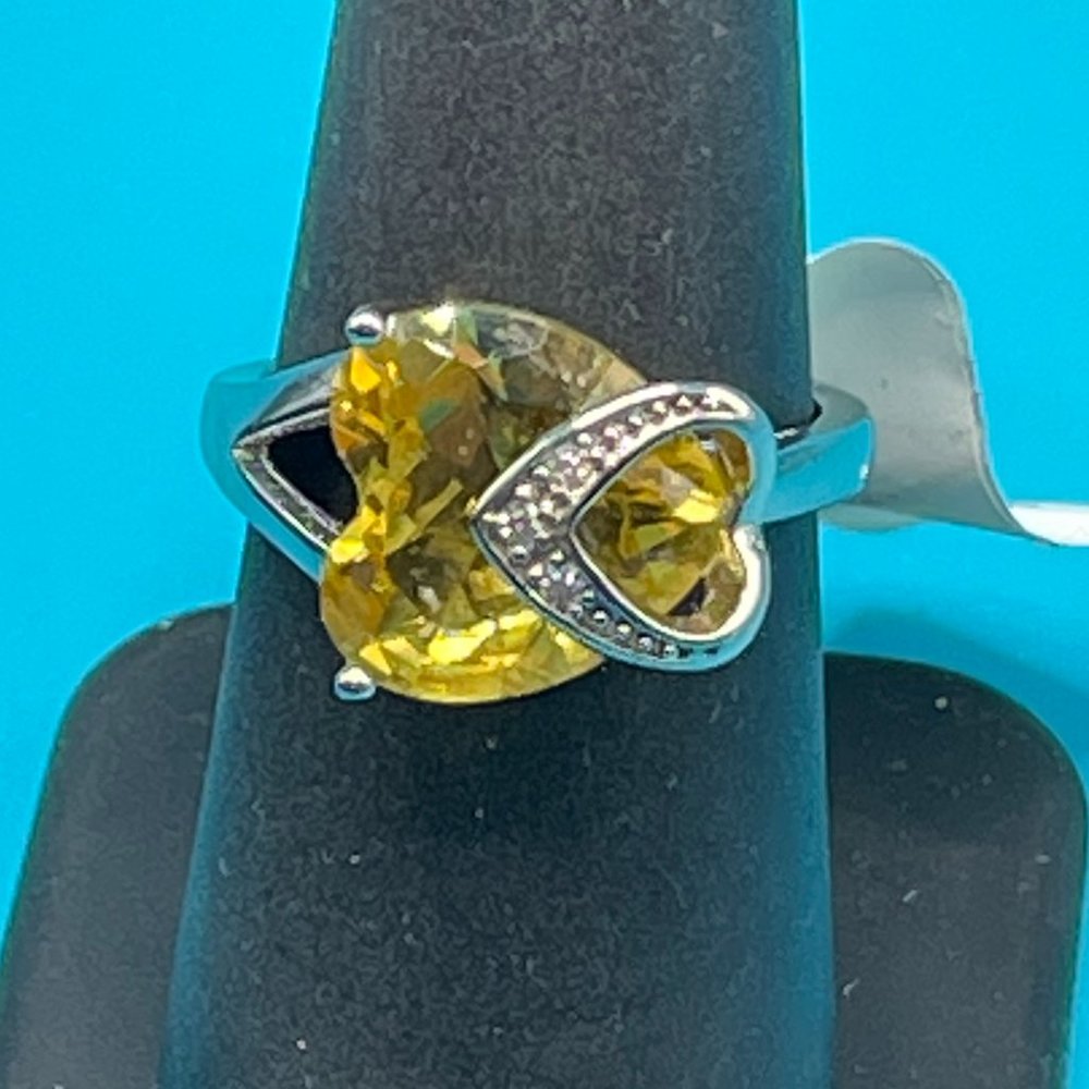 Double Heart Sunburst Crystal Rhinestone Silver Ring.  Size 7 w/ Gift Box - NEW